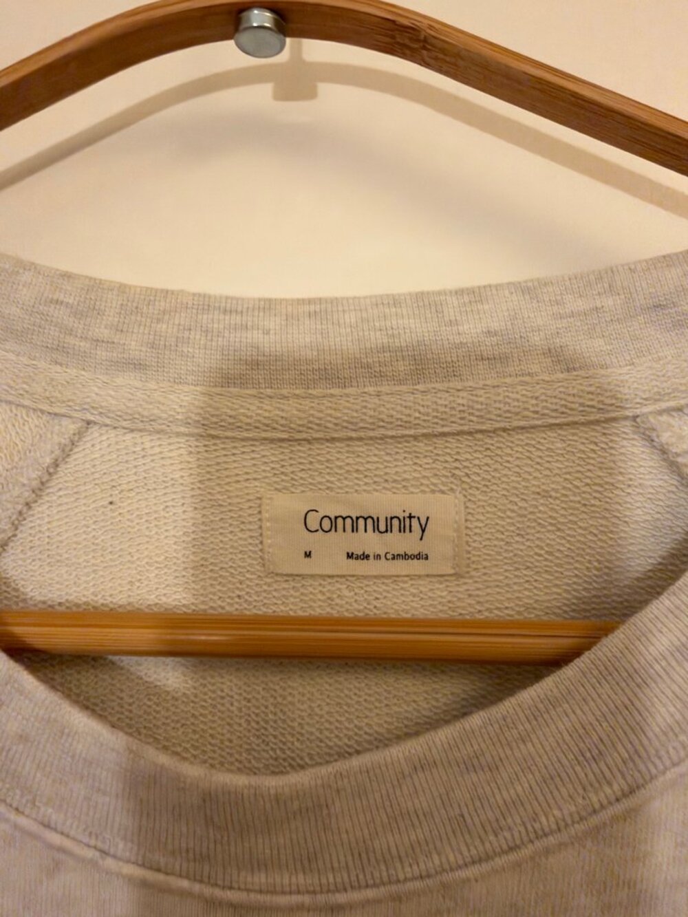 Aritzia Community Crewneck Sweatshirt Heather Grey Raglan Size M